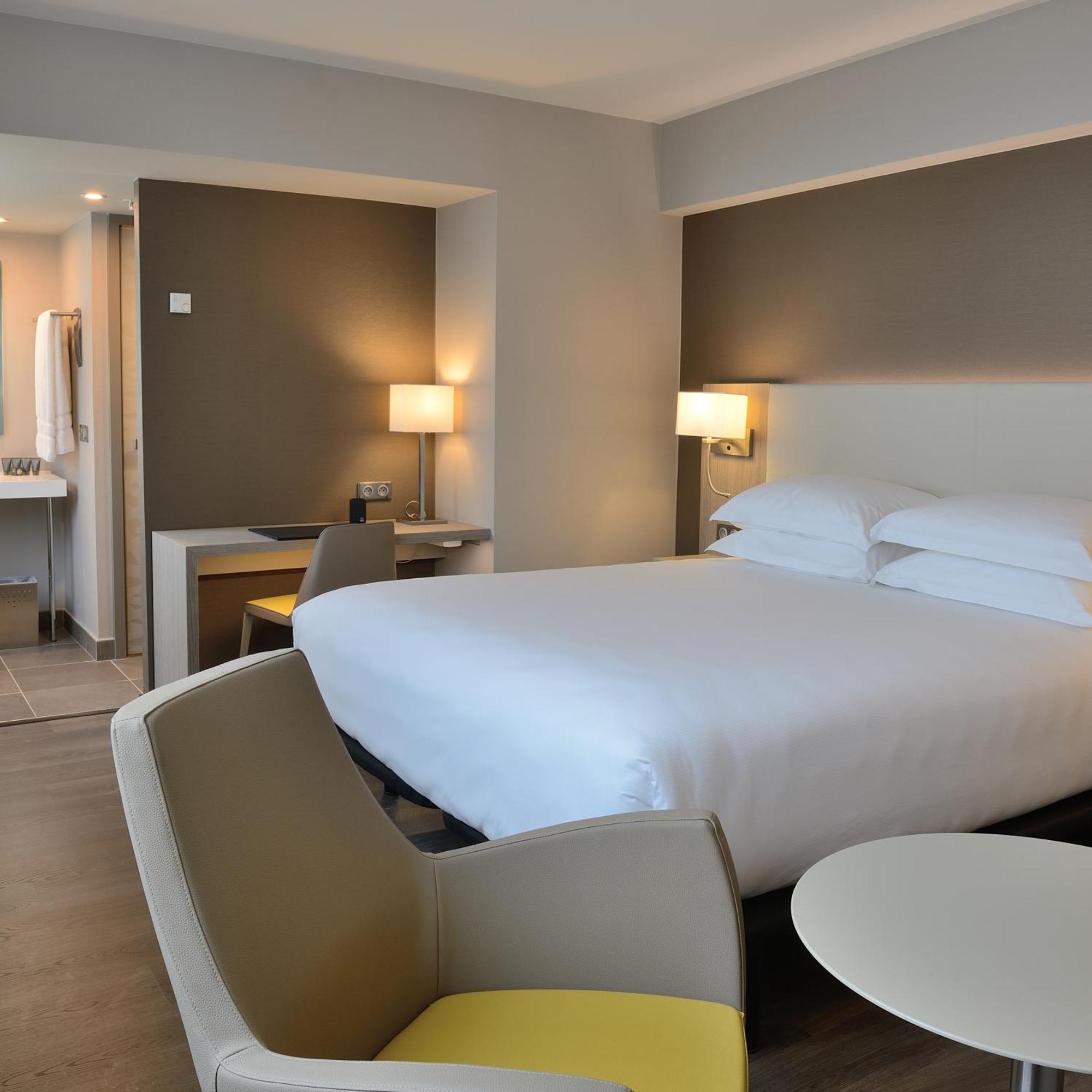 Ac Hotel By Marriott Marseille Prado Velodrome Ngoại thất bức ảnh