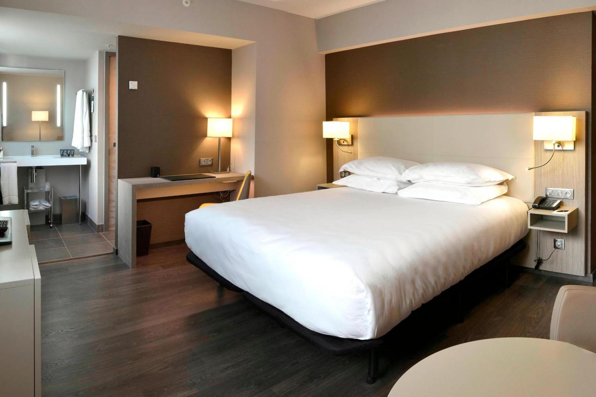 Ac Hotel By Marriott Marseille Prado Velodrome Ngoại thất bức ảnh